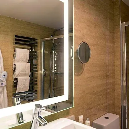 Nh Principado Hotell
