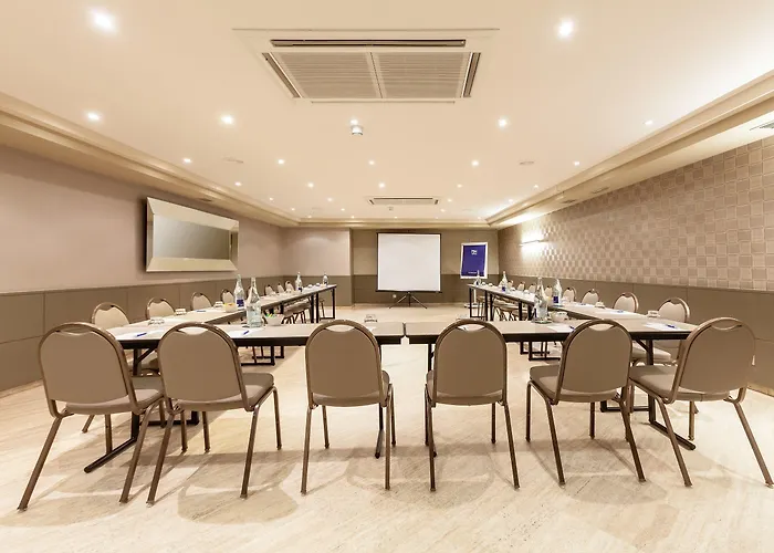 Nh Principado Готель