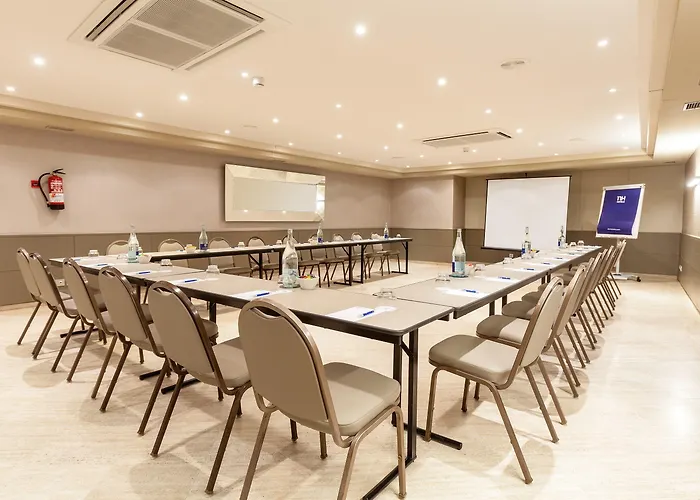 Nh Principado Готель Ов'єдо