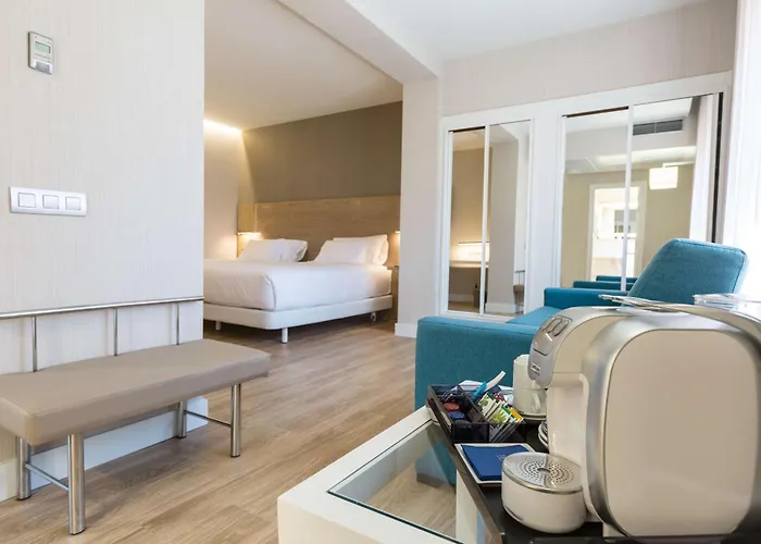 Готель Nh Principado 4*