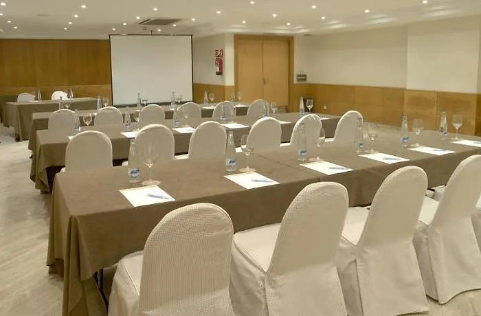 Nh Principado Готель