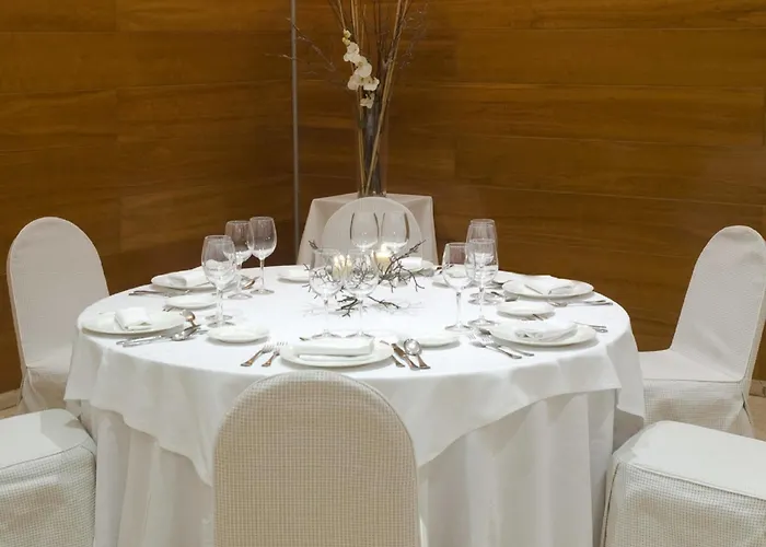 Nh Principado Готель