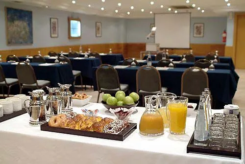 Готель Nh Principado 4*