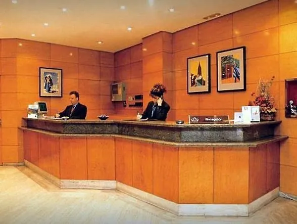 Готель Nh Principado Ов'єдо