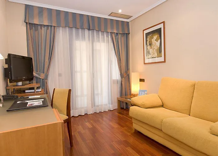 Nh Principado Ов'єдо